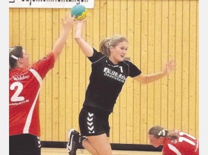 Tessa herbold überzeugte mit mehreren Einsätzen im Landesligateam der HSG Wesertal. Trotz ihres jungen Alters lieferte sie teils sehr solide Spiele ab. Foto: Archiv